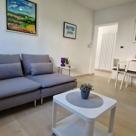 Melanie Apartment Porec